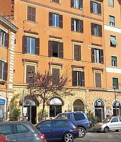 Oda ve Kahvaltı Retro Termini 4*